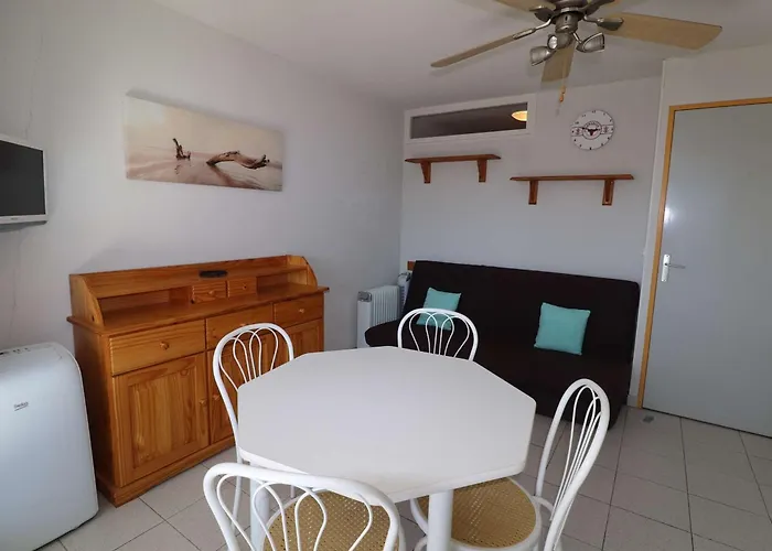 Apartament 2 Pieces Climatise Avec Parking, Proche - Fr-1-307-254 Le Grau-du-Roi