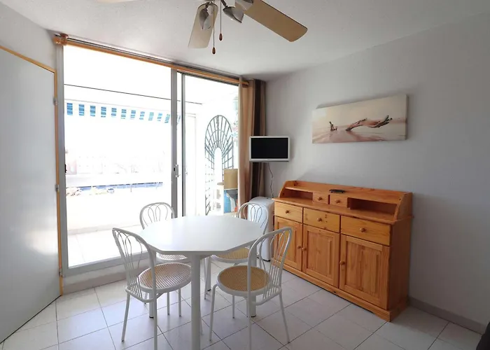 2 Pieces Climatise Avec Parking, Proche - Fr-1-307-254 Apartament Le Grau-du-Roi