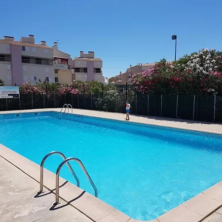 2 Pièces Climatisé Avec Parking, Proche - Fr-1-307-254 Appartement Le Grau-du-Roi
