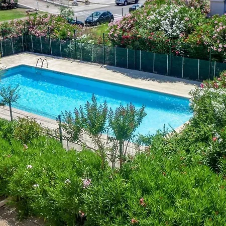 Appartement 2 Pièces Climatisé Avec Parking, Proche - Fr-1-307-254 *