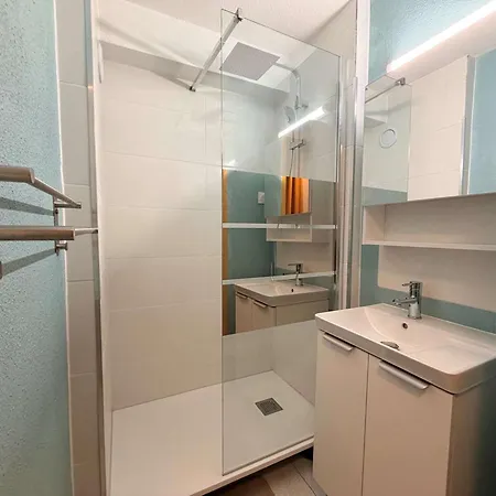 2 Pièces Climatisé Avec Parking, Proche - Fr-1-307-254 Appartement